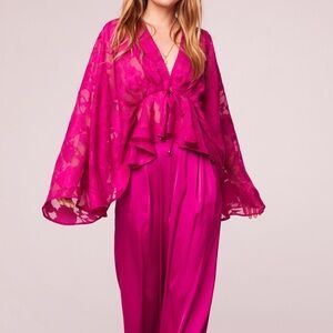 NWT FUCHSIA FLORAL DRAMATIC ANGEL WING JACQUARD PEPLUM BLOUSE